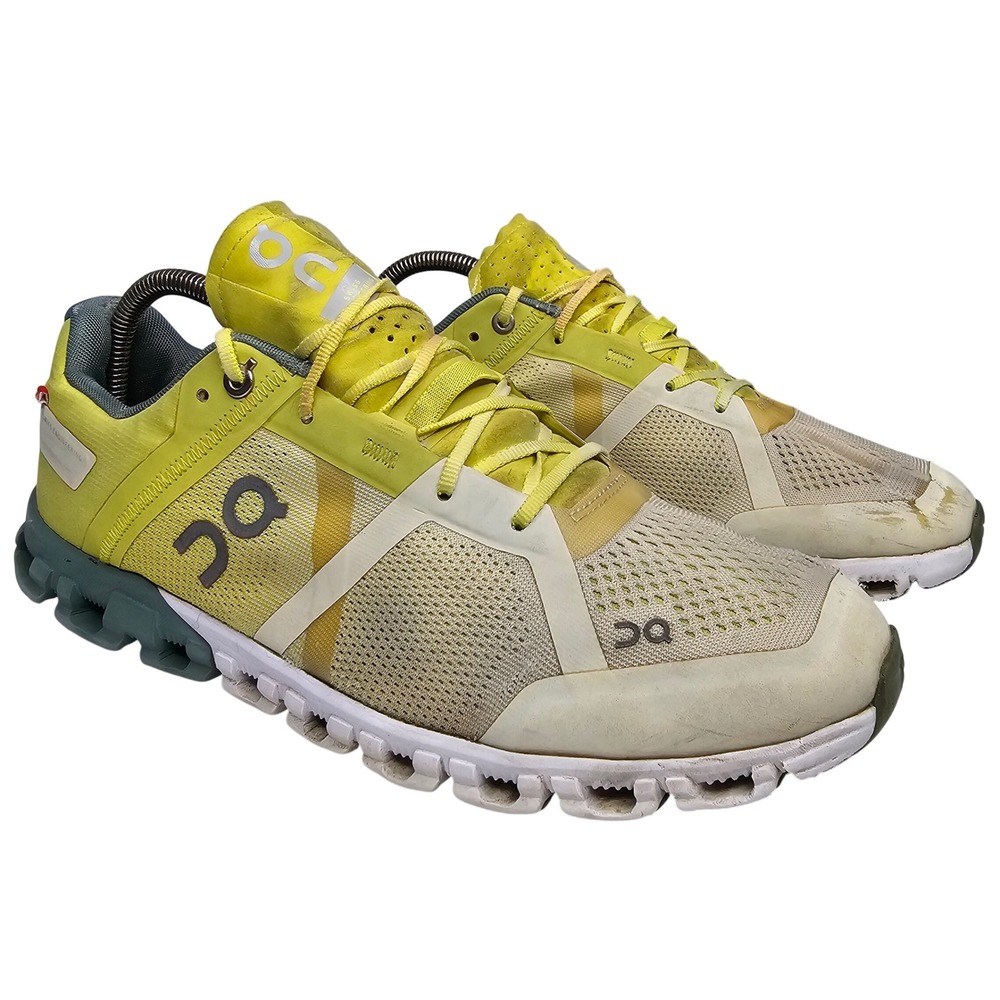 On Cloudflow Men 9.5 Yellow White Running Shoes Athletic Sneaker Road Trainer
